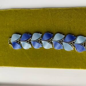 Vintage Thermoset Blue Petal Link Bracelet